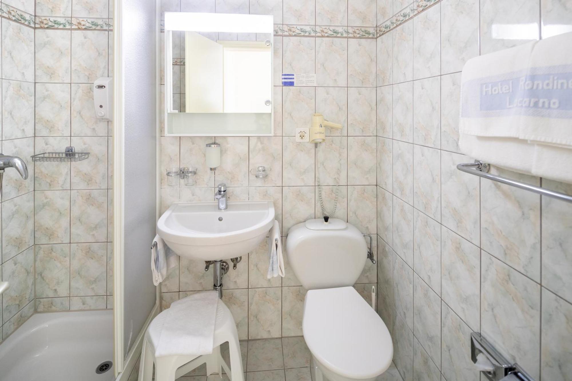 Hotel Rondinella Locarno Luaran gambar