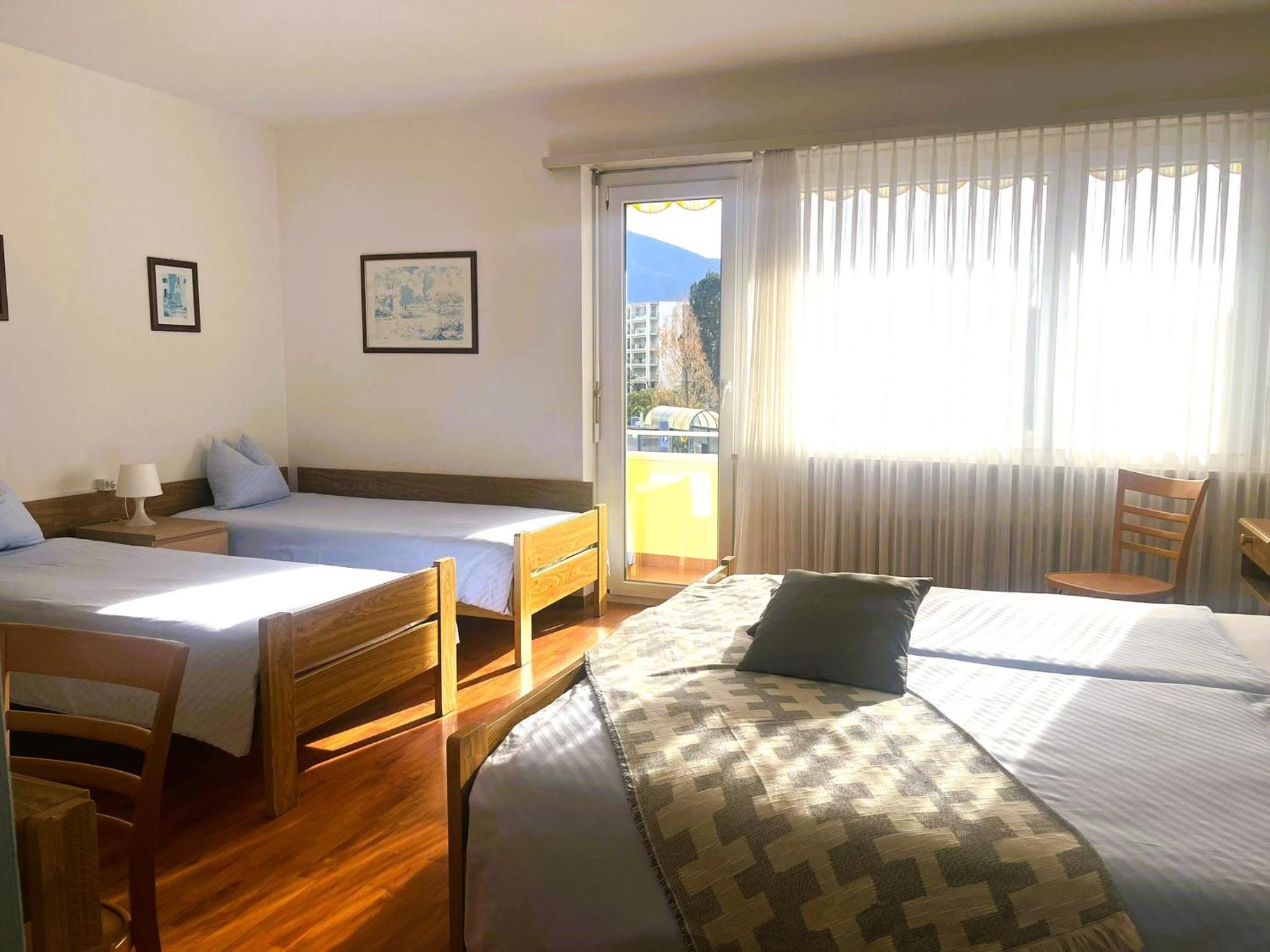 Hotel Rondinella Locarno Bilik gambar