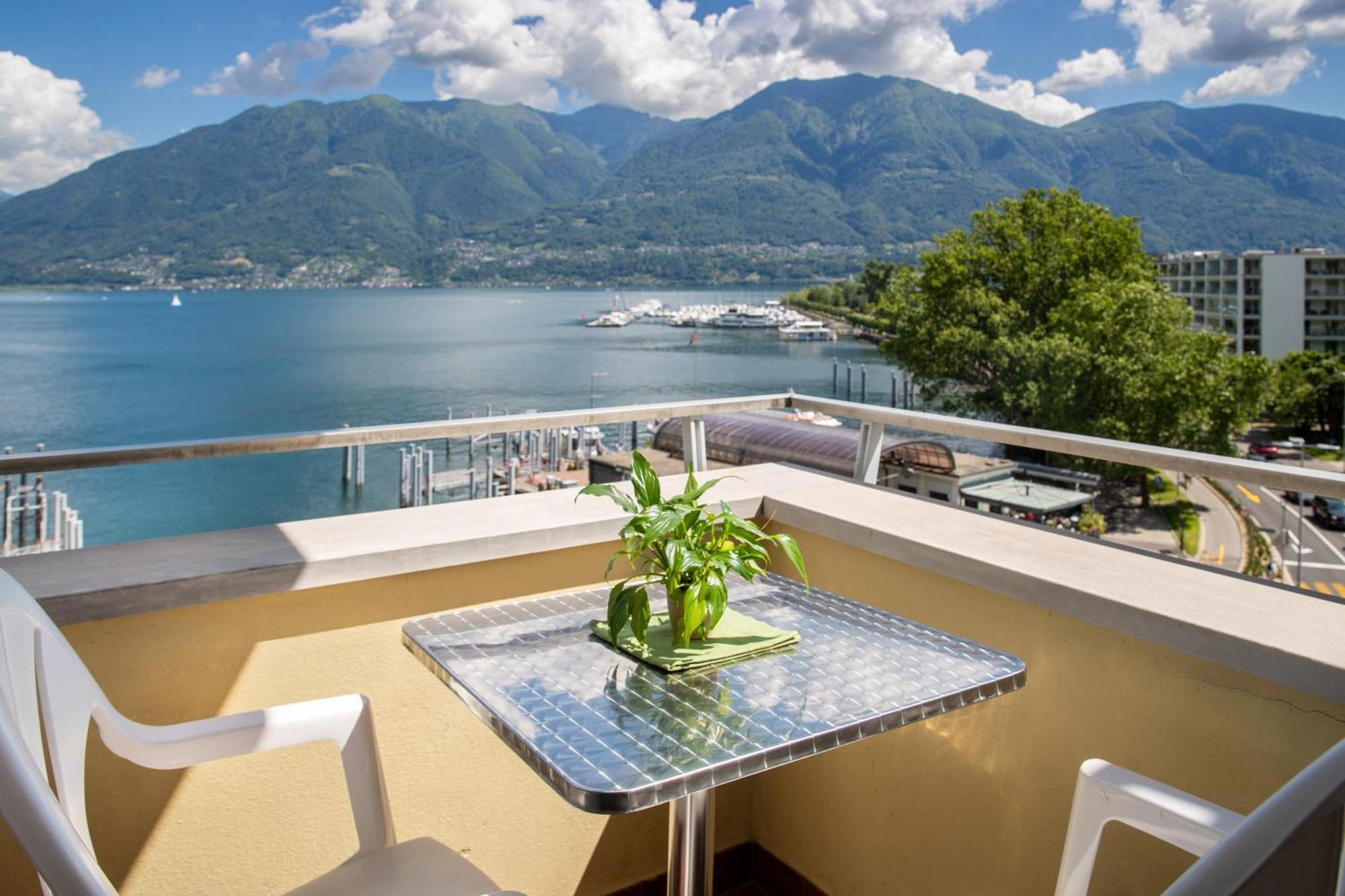 Hotel Rondinella Locarno Luaran gambar